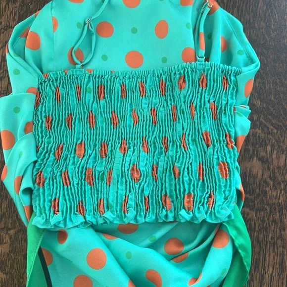 Scarf tops - Picture 5 of 6
